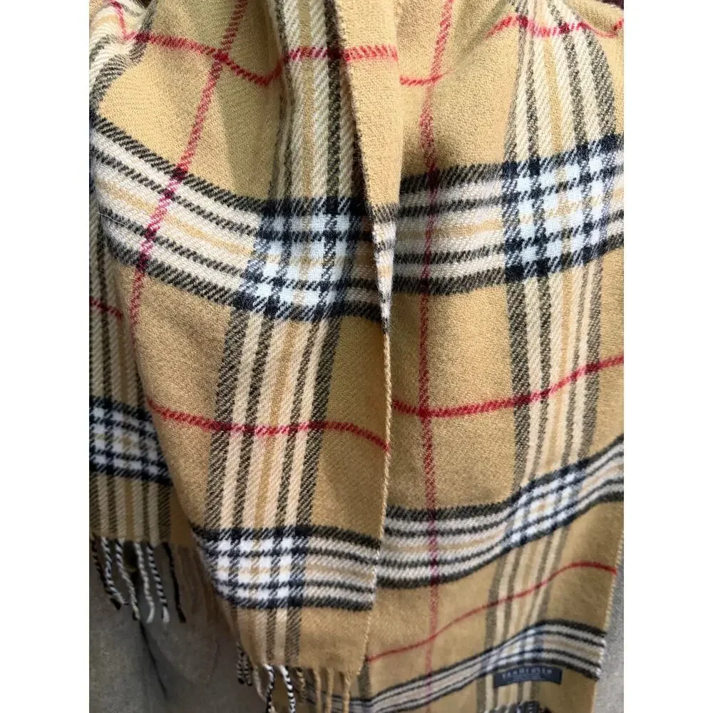 VanHeusen scarf Italy